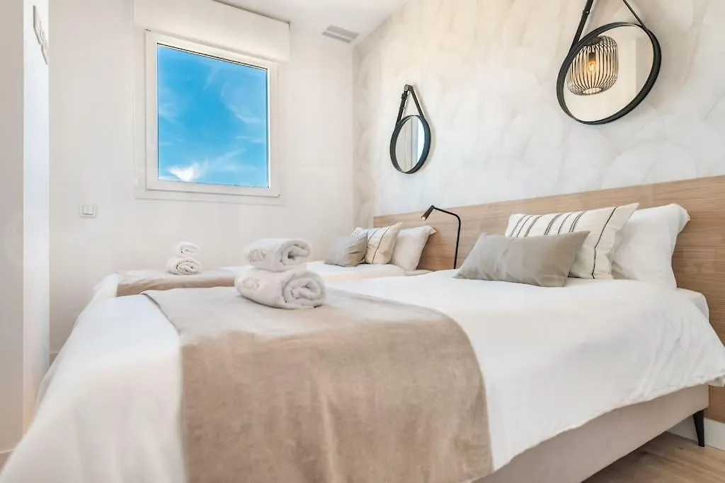 22Nd Floor Modern Urban Sky Apartment With Parking & Gym By Rems Malaga Hiszpania