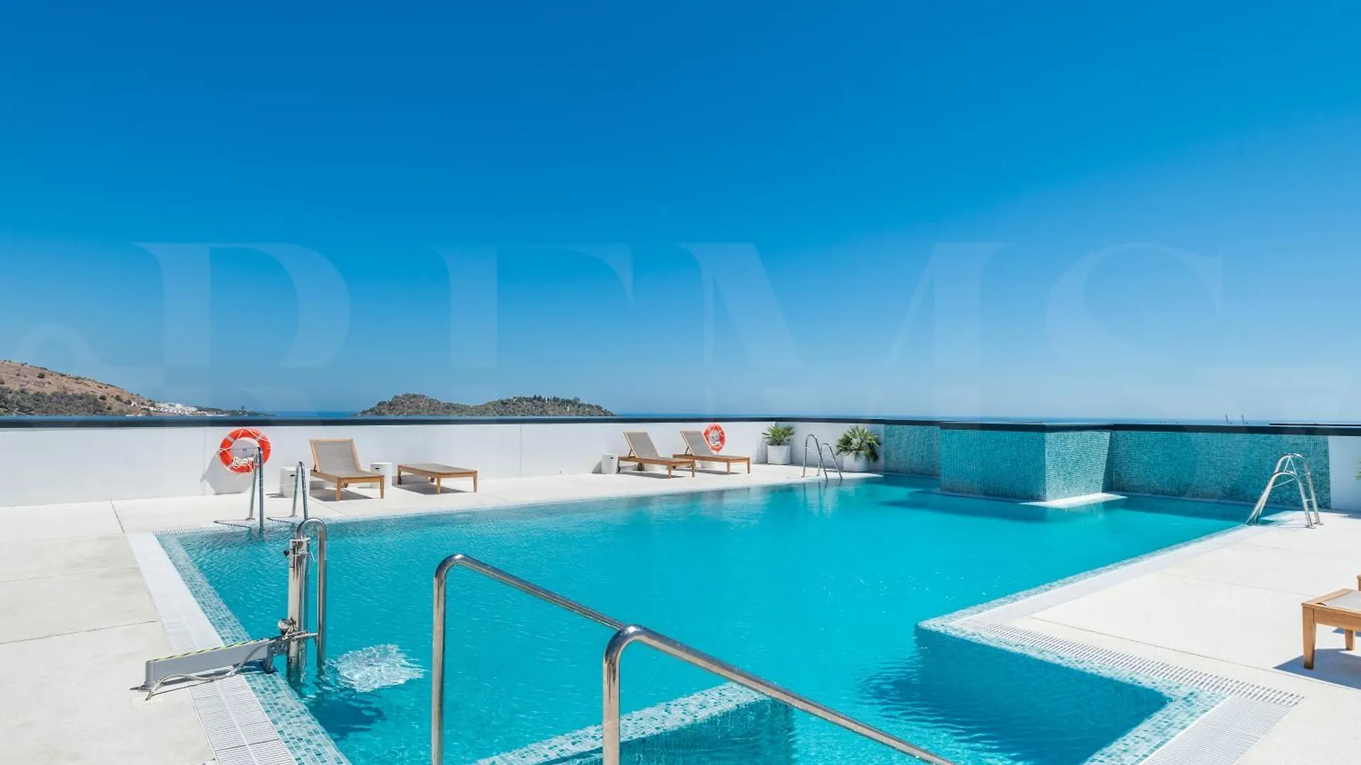 22Nd Floor Modern Urban Sky Apartment With Parking & Gym By Rems Malaga Hiszpania